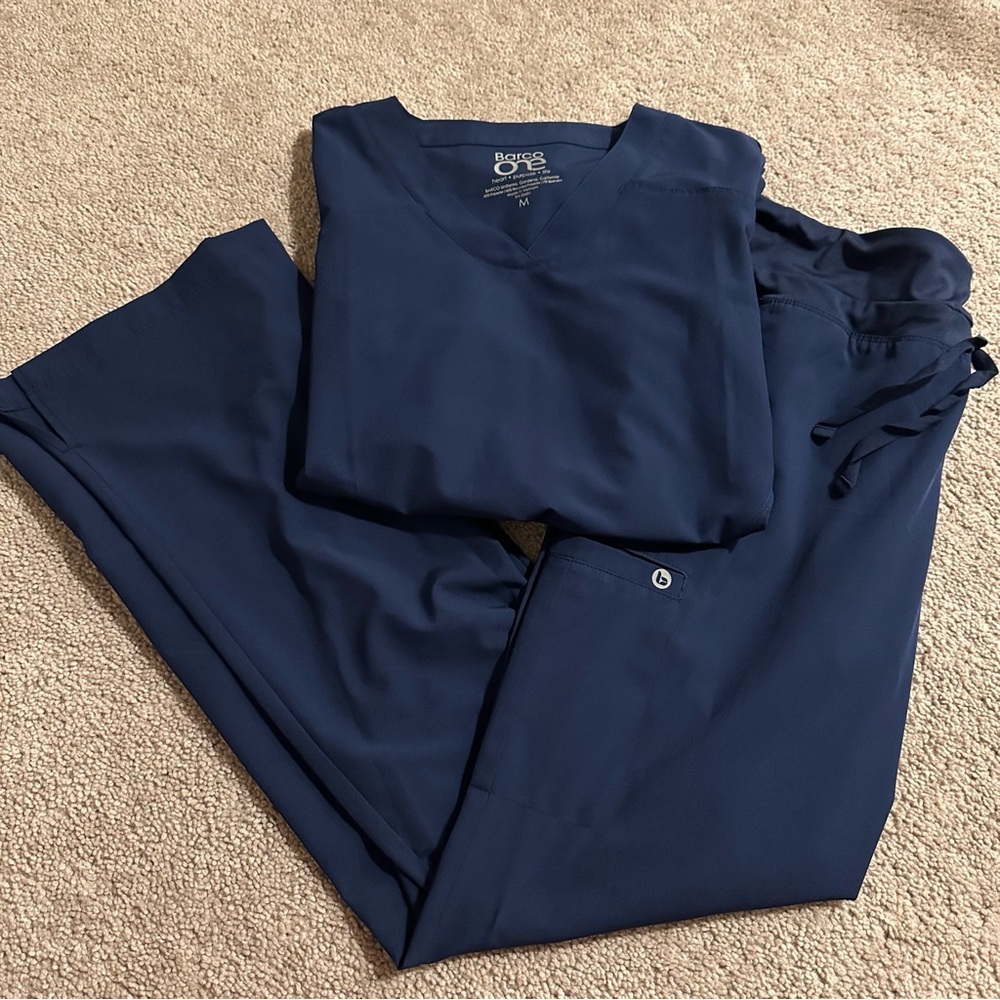 Barco One Scrub Set